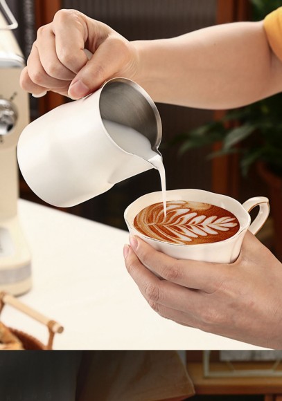 ПИТЧЕР (вспениватель) для молока 500 мл черный ПИТЧЕР (вспениватель) для молока 500 мл черный