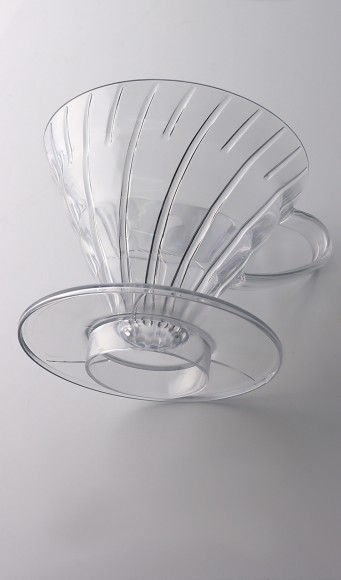 Воронка пластиковая (пуровер) V-02 для заваривания способом Hario. Воронка пластиковая (пуровер) V-02 для заваривания способом Hario.