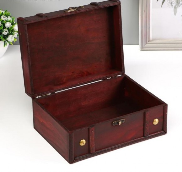 Шкатулка дерево сундучок "Средневековье" с клёпками 9,5х22х15,5 см Шкатулка дерево сундучок "Средневековье" с клёпками 9,5х22х15,5 см